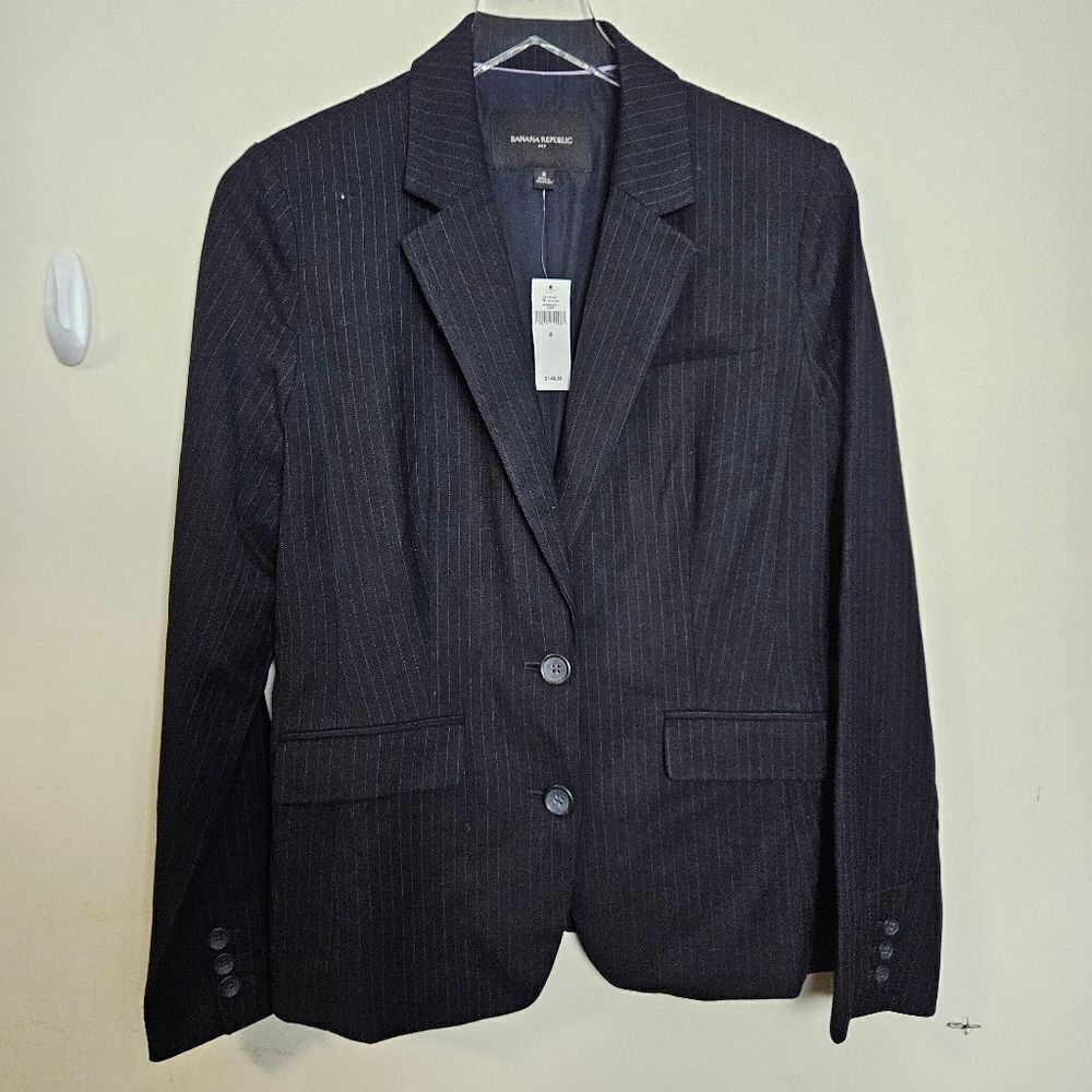 Banana Republic NWT 2 Button Navy Pinstripe Blazer 8 Career